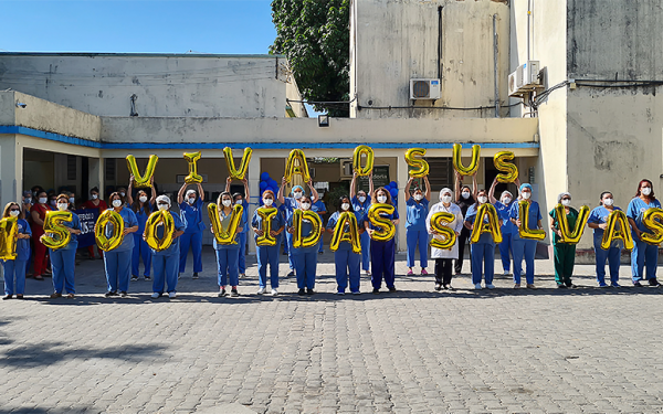 Hospital São José celebra recuperação de 1.500 pacientes com Covid-19 durante pandemia
