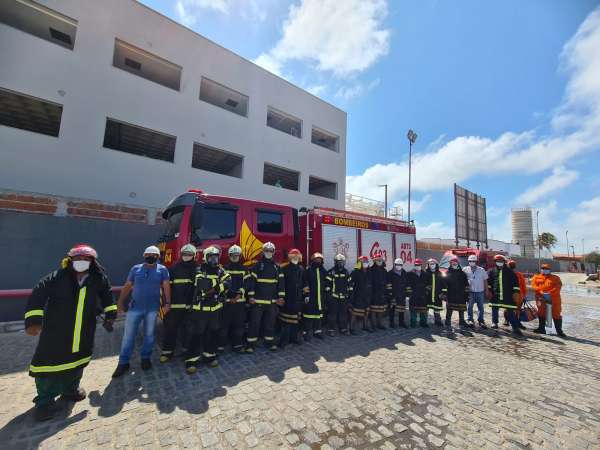Corpo de Bombeiros e Liquigás realizam simulado de emergência no Mucuripe