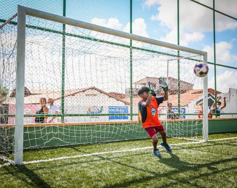 Areninhas recebem o primeiro dia de aula do projeto Futpaz