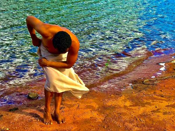 Cineteatro São Luiz transmite espetáculo de dança “As peles que habito”