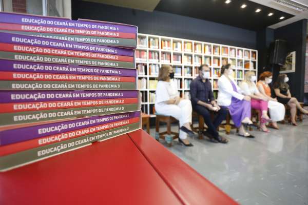 Coleção de livros Educação no Ceará em Tempos de Pandemia é lançada