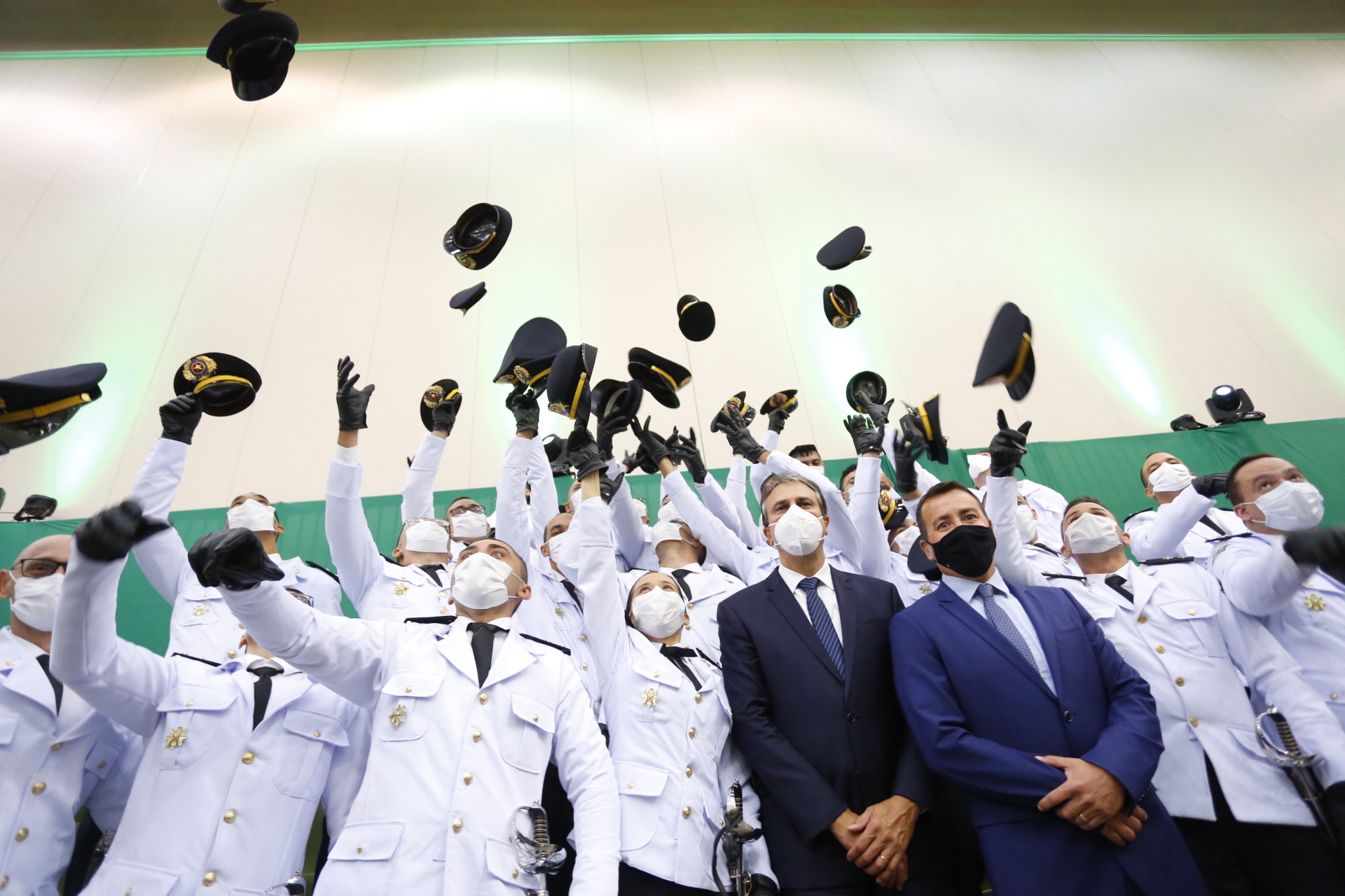Governo do Ceará reforça a segurança pública com a posse de 247 oficiais da Polícia Militar