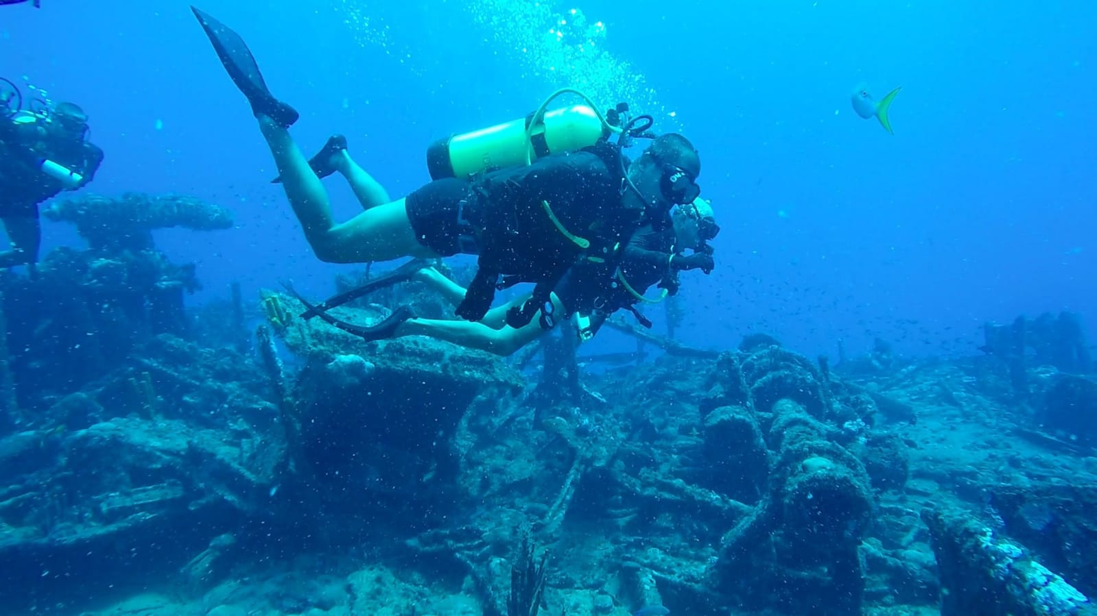 Alunos do CMAUT realizam mergulho no naufrágio do Pecém