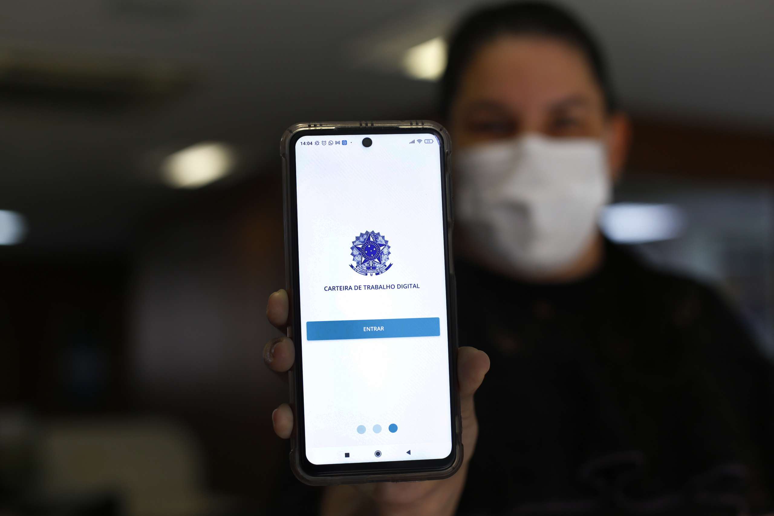 Ceará gera mais de 12 mil empregos em setembro; Setor de serviços lidera com cinco mil novas vagas