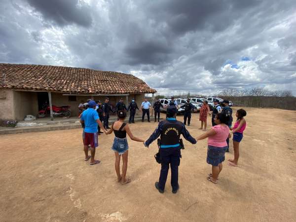 BPEsp da PMCE leva Operação Boa Vizinhança aos municípios de Independência, Monsenhor Tabosa e Tianguá