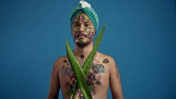 Porto Dragão lança vídeo performance sobre dengo e amizade entre pessoas negras e LGBTQIA+ neste sábado (20)