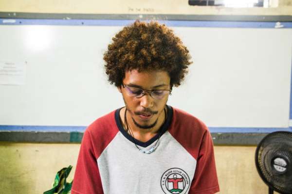 Canal do CCBJ no Youtube recebe diretor do filme Cabeça de Nêgo