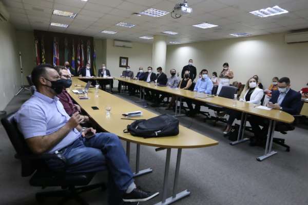 Ações de combate à escassez de água no Ceará são apresentadas na Assembleia Legislativa