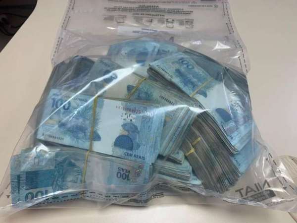 Ação de combate à sonegação fiscal resulta na apreensão de mais de R$ 2 milhões em espécie