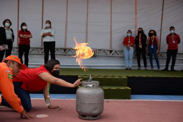Teleatendentes da Ciops participam de curso de primeiros socorros e manuseio do GLP