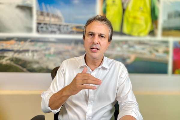Governador do Ceará garante melhorias salariais para servidores públicos estaduais em 2022