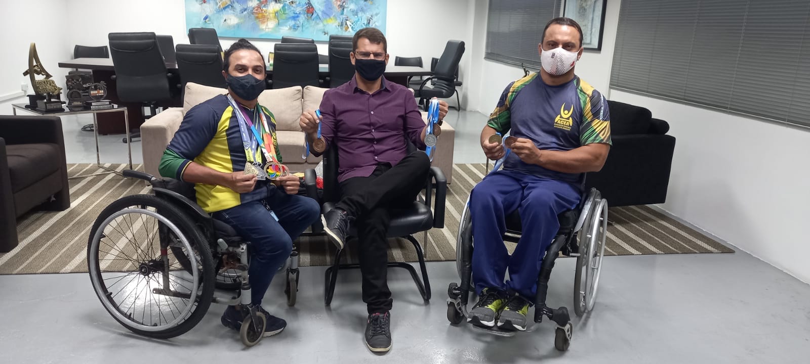 Atletas cearenses apoiados pela Sejuv conquistam medalhas em competição internacional na Colômbia