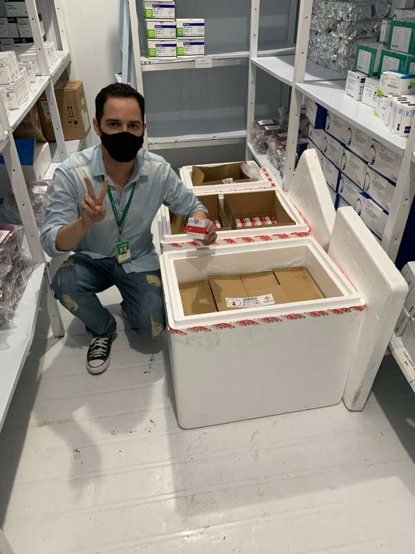 Governo do Ceará recebe doação de testes para detecção de Covid-19