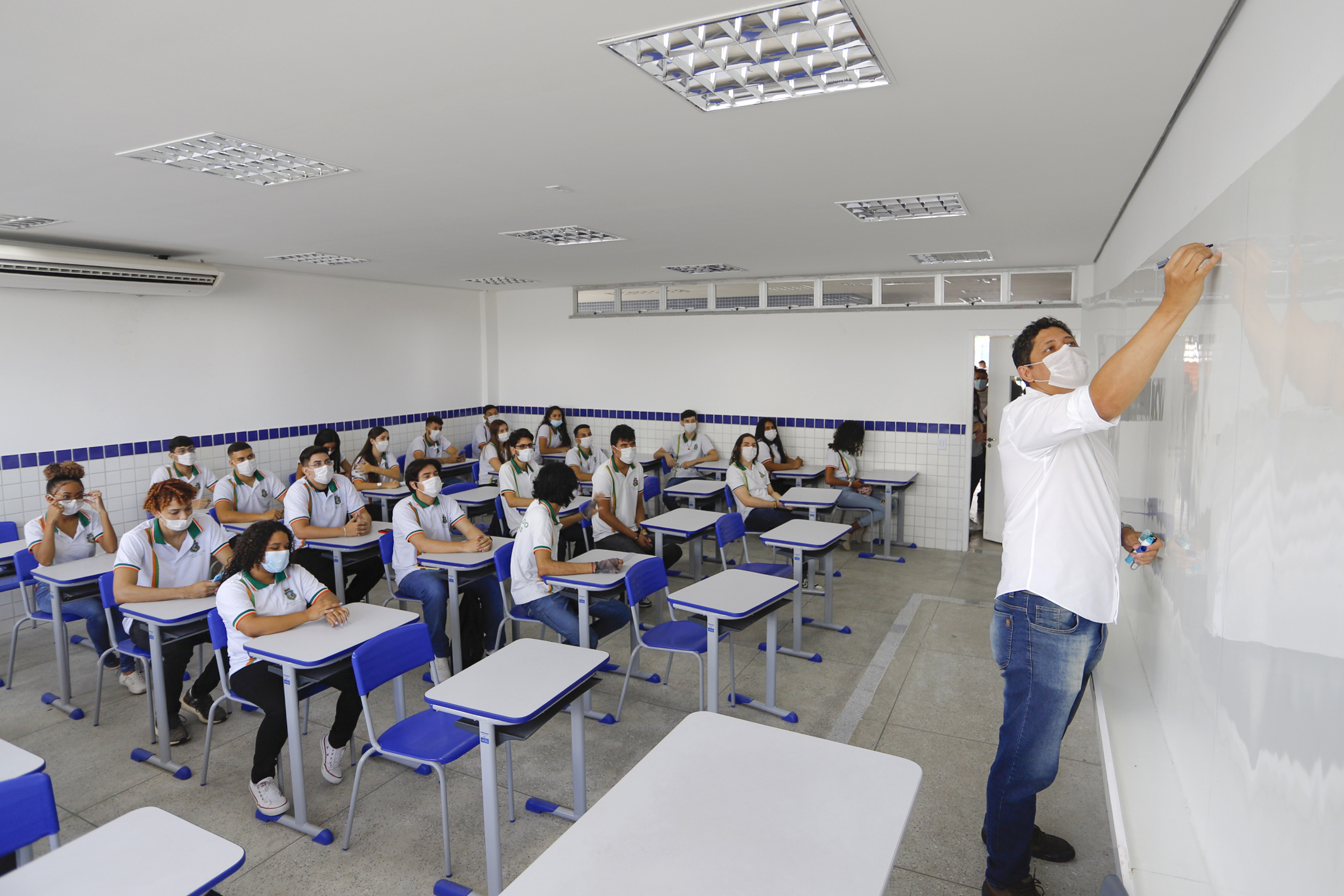 Ceará tem maior proporção de alunos do ensino fundamental matriculados em tempo integral no Brasil