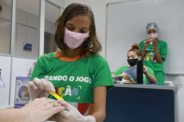 Conheça as Mamães-coragem do projeto Virando o Jogo