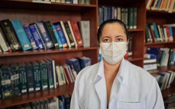 Covid-19, gripe e dengue: infectologista do HSJ responde às principais dúvidas da população