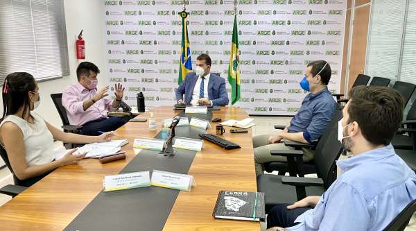 Seplag analisa número de vagas para concurso da Arce