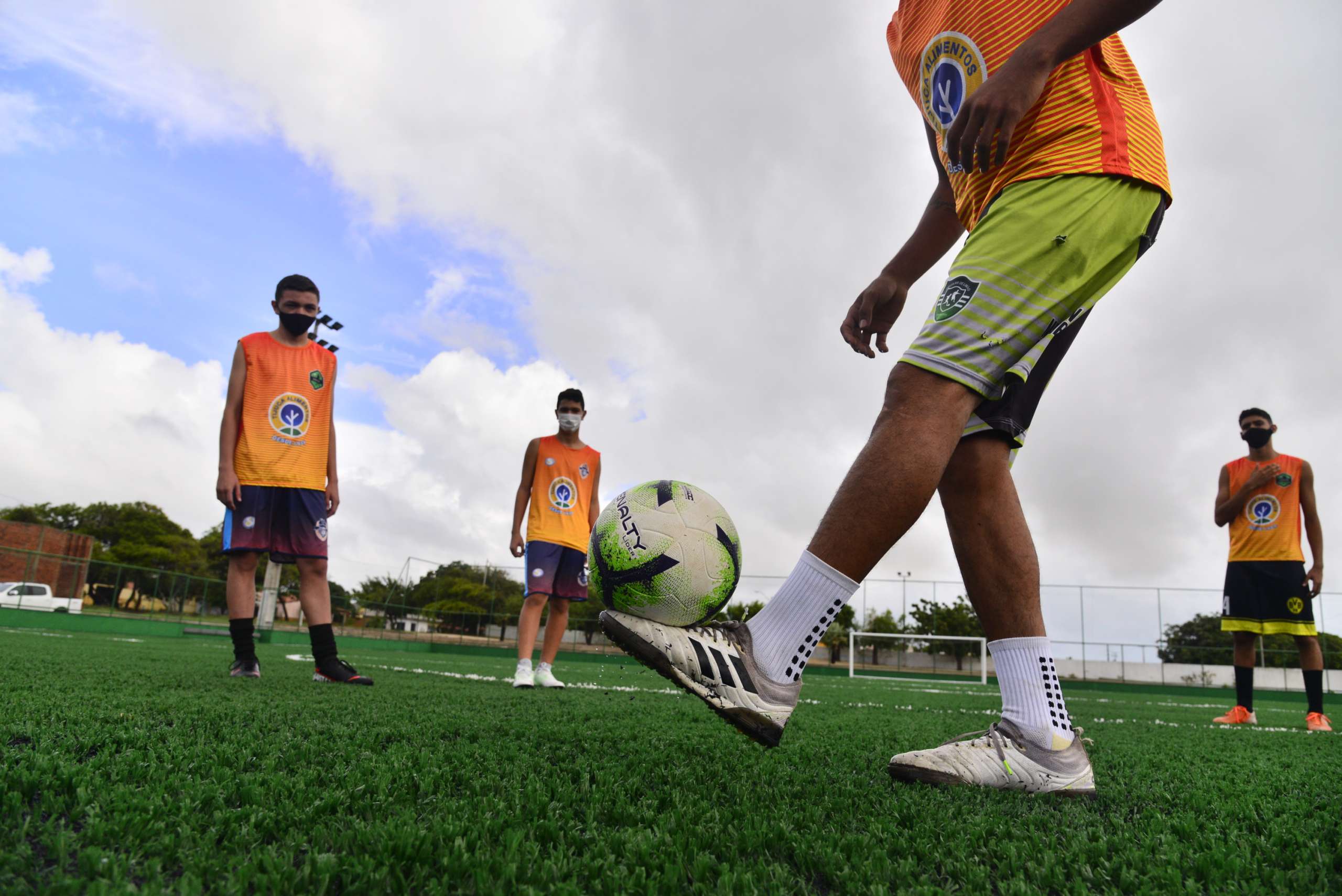 Governo do Ceará inaugura Areninha e autoriza início do Sinalize no município de Beberibe