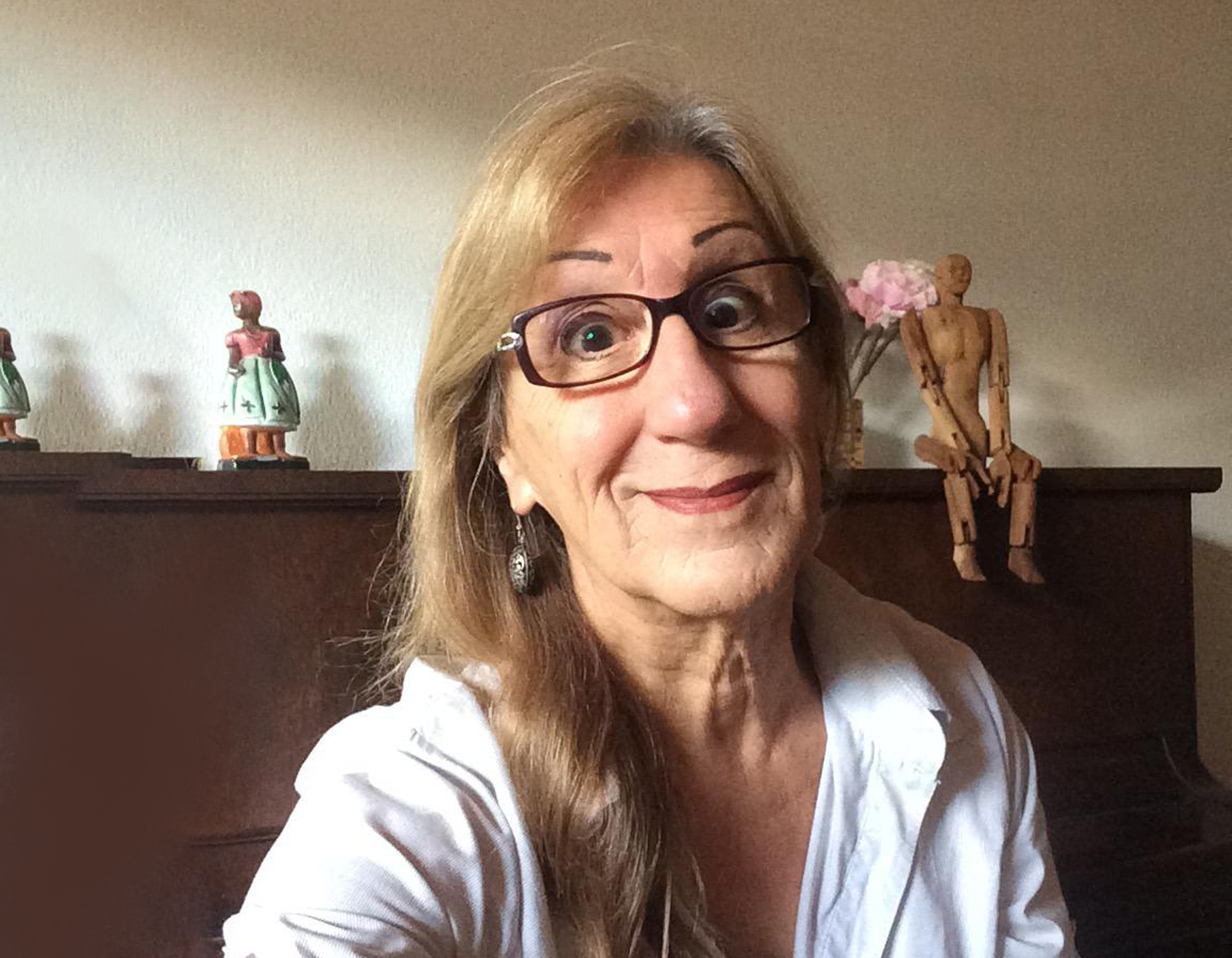 Bece realiza live com a cartunista e chargista Laerte