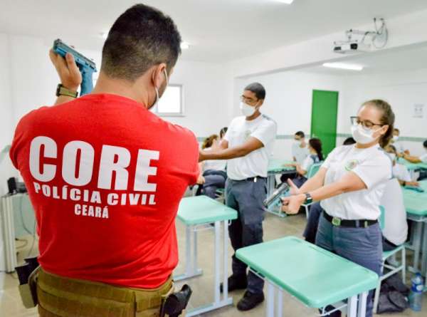 Aesp inicia treinamento de armas e munições para alunos do Curso de Formação da Pefoce