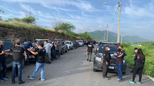 Polícia Civil deflagra operação em Sobral que resulta na apreensão de 145 quilos de fios furtados e nove prisões
