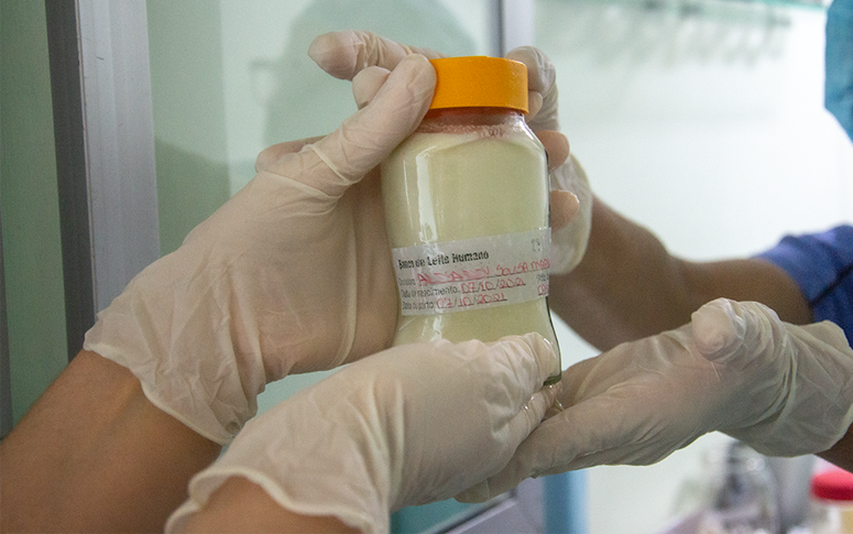 HRSC recebe certificado por promoção e incentivo ao aleitamento materno