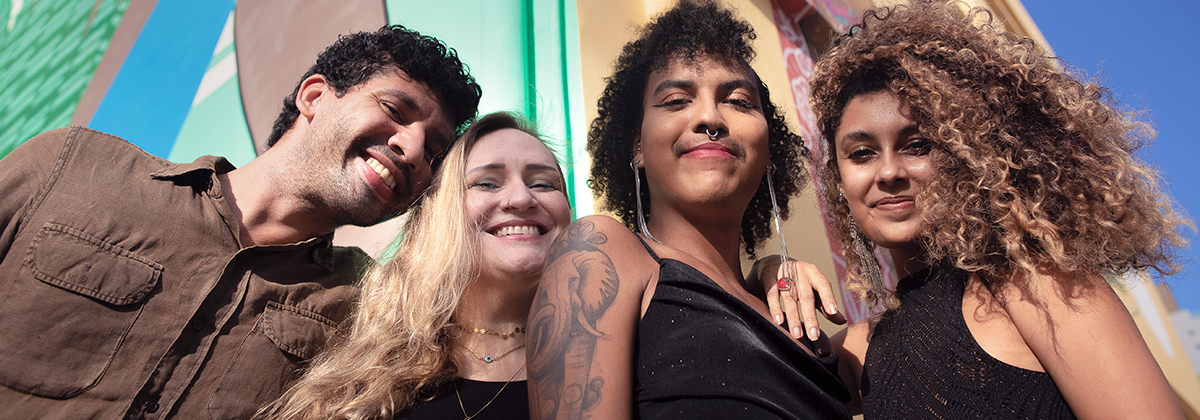 “Transfabuladores”: estudantes da Escola Iracema das Artes lançam coletivo de escrita