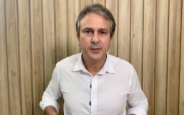 Em conversa semanal com internautas, governador destaca distribuição do primeiro lote do Vale Gás Social em 2022