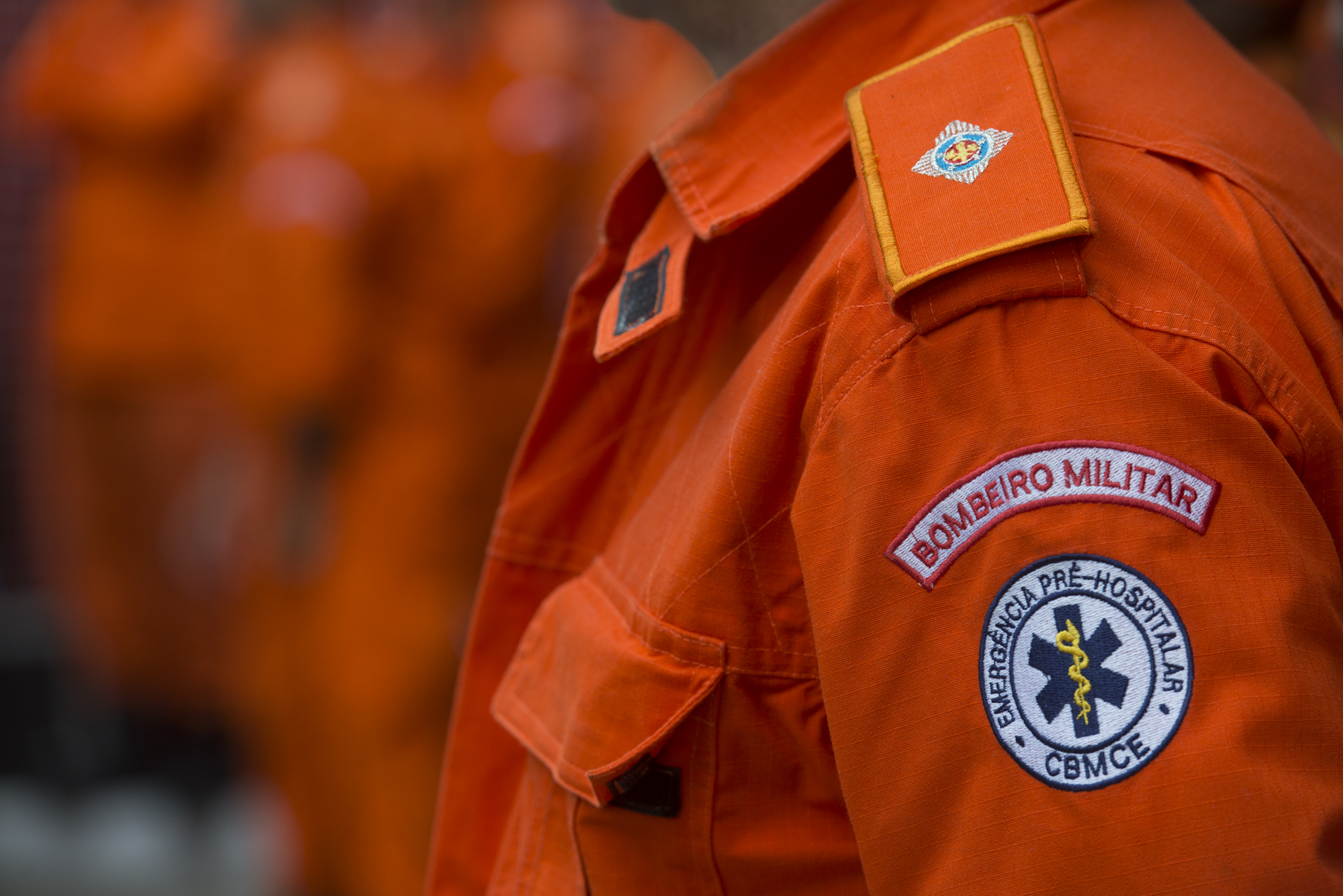 Guarda-vidas do CBMCE atuam em resgate de velejador no Cumbuco