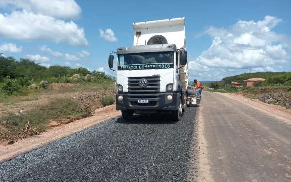 Estrada entre Barro e divisa com Paraíba está quase pronta