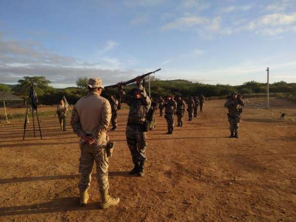 Curso de Operações Especiais da PMCE passa por Estágio de Adaptação em Área de Caatinga, em Pernambuco