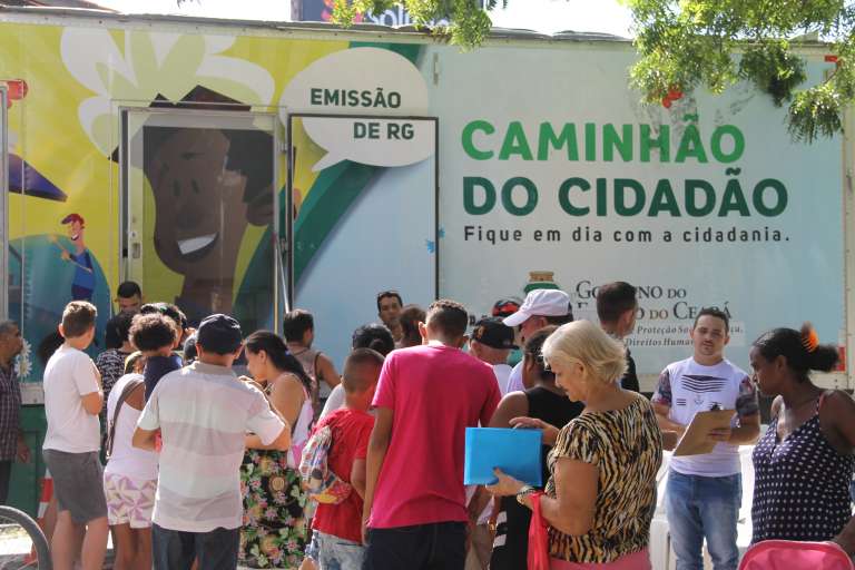 Caminhão do Cidadão atenderá 14 comunidades em 10 cidades nesta semana