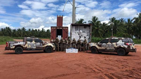 Caminhões-baús com grande quantidade de cigarros contrabandeados são apreendidos em ação coordenada pela Coin/SSPDS
