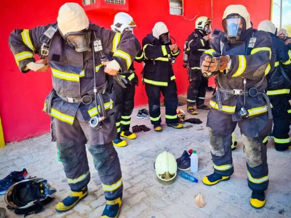 Bombeiros Militares participam de Curso Básico de Combate a Incêndio Urbano em Aracati