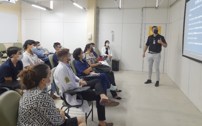 Helv recebe primeira turma de Internato Médico