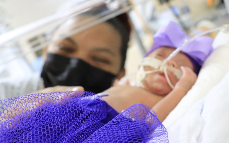 No HRN, bebês prematuros ganham ensaio fotográfico