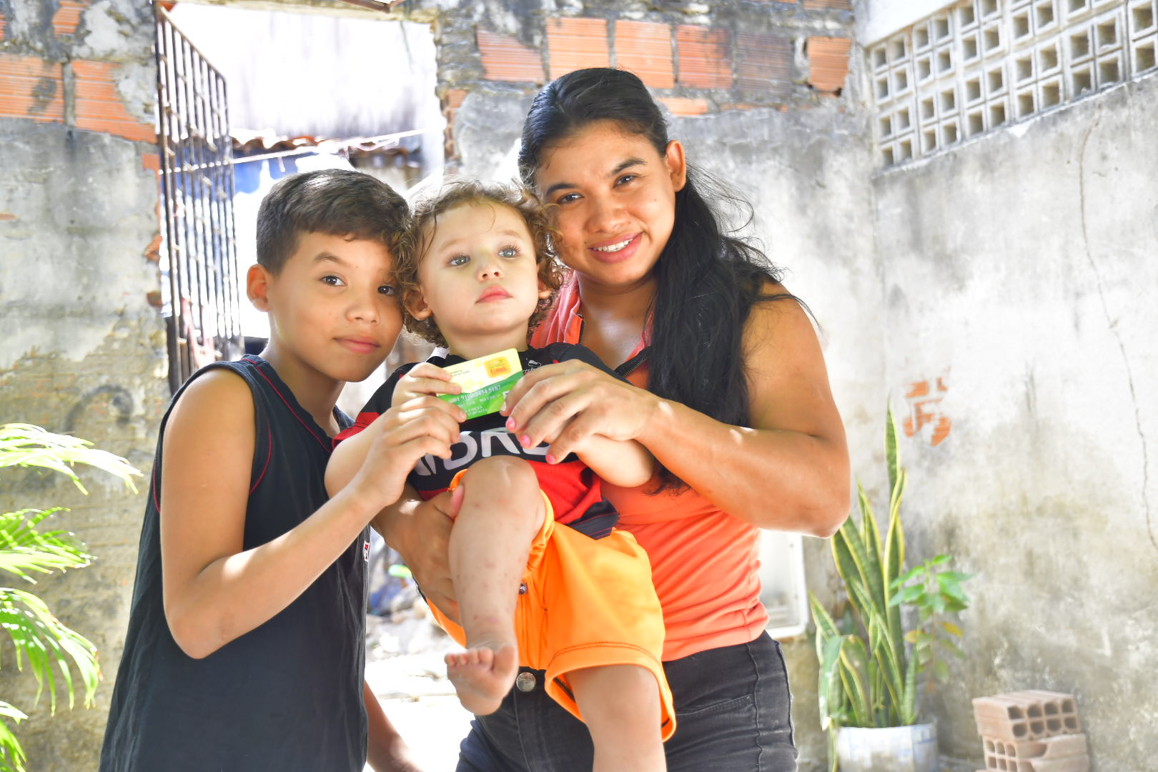 Cartão Mais Infância chega aos lares de 150 mil famílias cearenses reduzindo a pobreza infantil e a desigualdade social