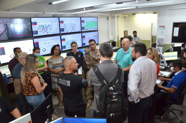 Autoridades do sistema de justiça do Paraná realizam visita técnica para conhecer o modelo de gestão prisional do Ceará