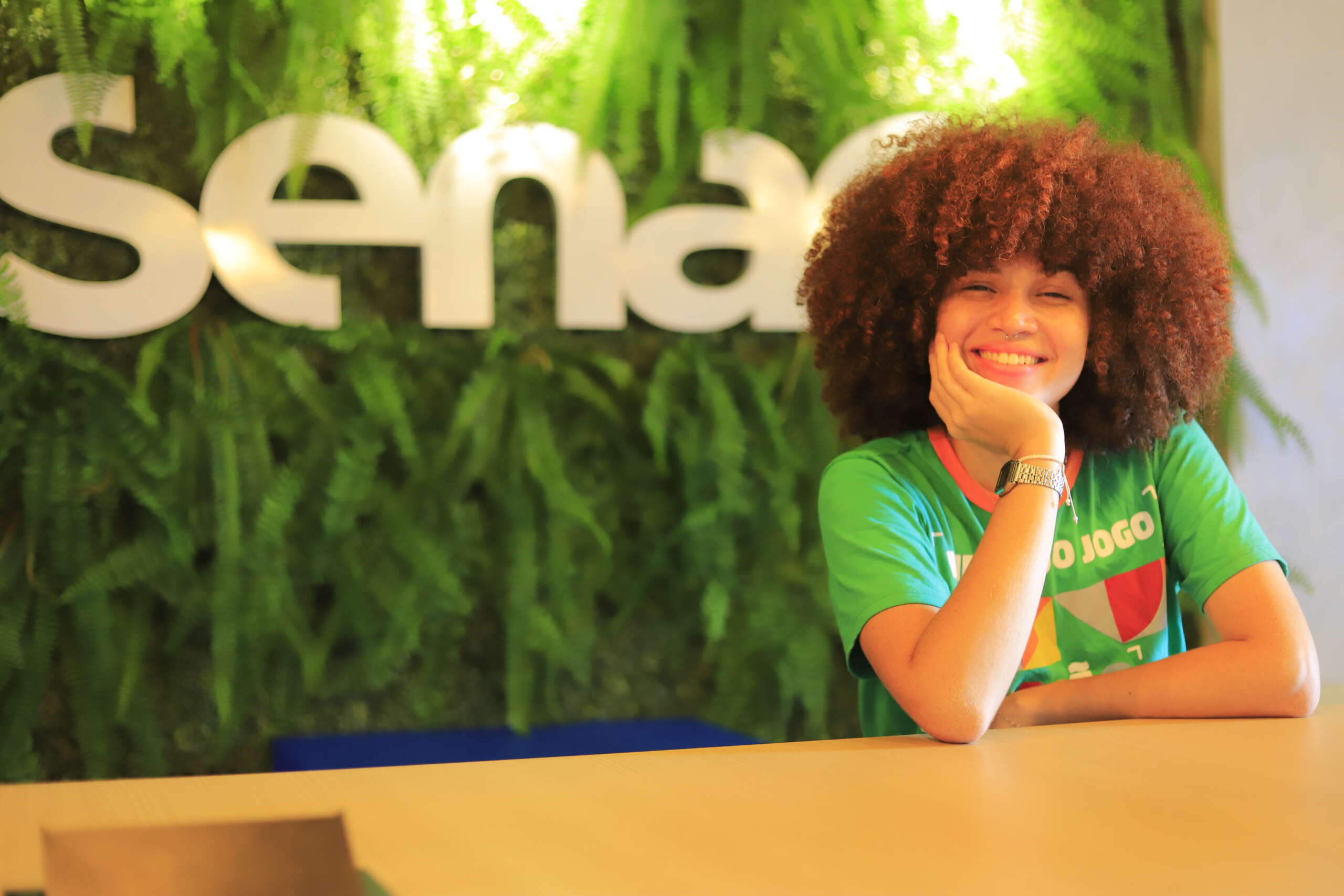 Jovens da 5ª edição do Projeto Virando o Jogo participam de Feira das Profissões