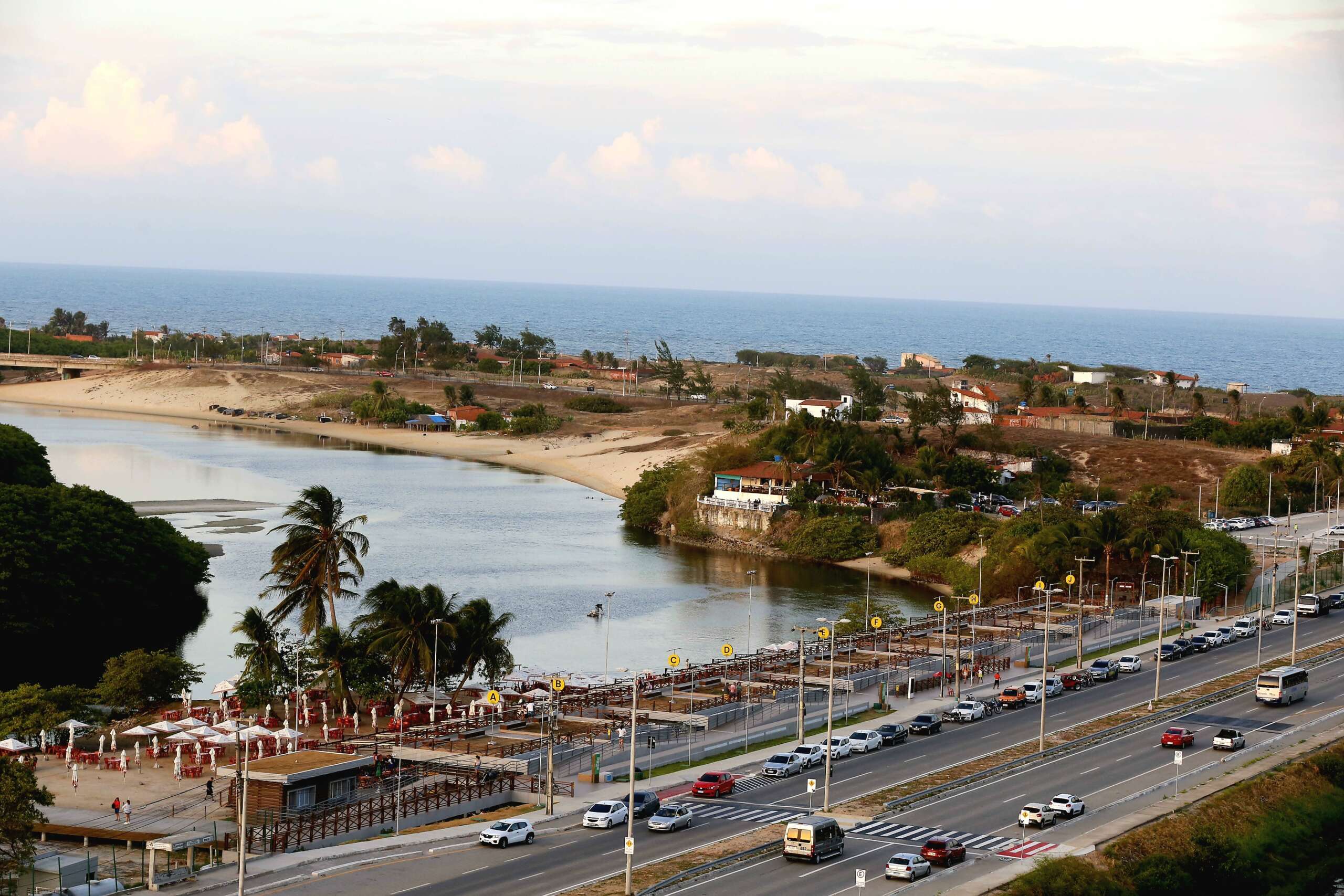 Ceará é o quinto destino entre os mais buscados no verão 2024, aponta MTur