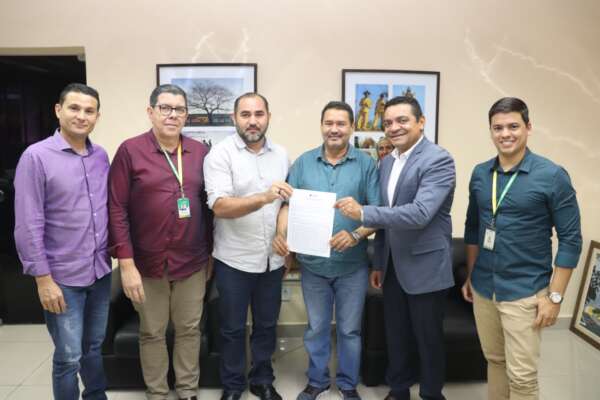 Uece e SDA discutem aquisição de produtos da Agricultura Familiar