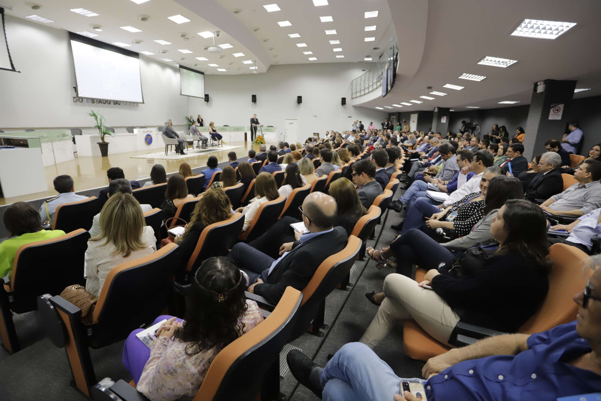 Evento sobre Controle Externo orienta gestores públicos estaduais