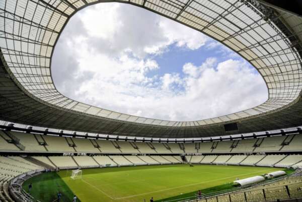 Governo do Estado e clubes se reúnem e definem transferência de dois jogos no mês de maio