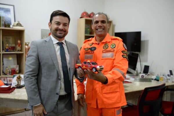 Comando Geral do CBMCE recebe visita da SSPDS