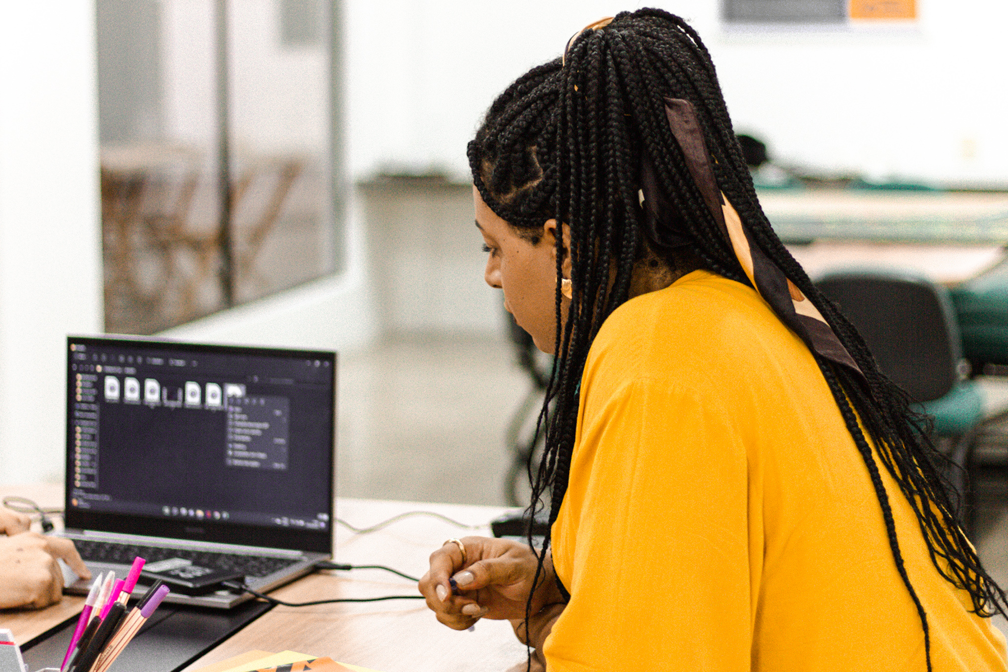 Zona de Conexão realiza agendamentos gratuitos para artistas e profissionais da cultura