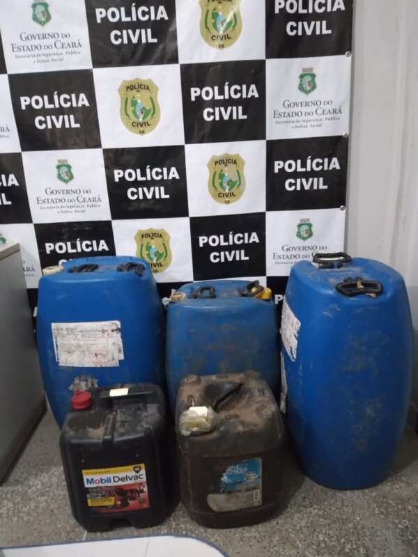 Combustíveis transportados de forma irregular são apreendidos pela PC-CE durante ação em Trairi