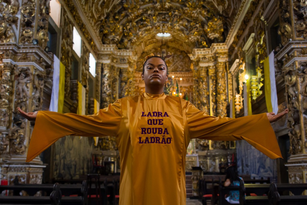 Porto Iracema das Artes realiza Aula Aberta “Do Som das Ondas os Búzios Não Esquecem – Histórias de Pescadora”, com Ventura Profana