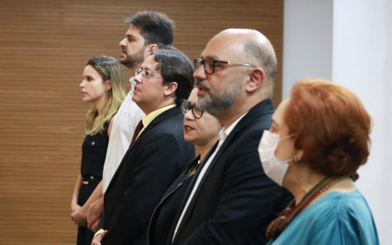 Reafirmando compromisso com equidade de gênero e educação em Saúde, Luciano Pamplona toma posse como superintendente da ESP/CE