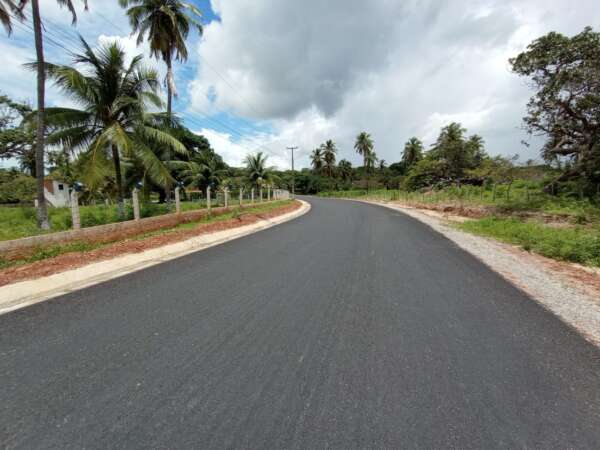 Com obras na reta final, trecho da CE-348 vai facilitar acesso às praias de Paracuru e São Gonçalo do Amarante