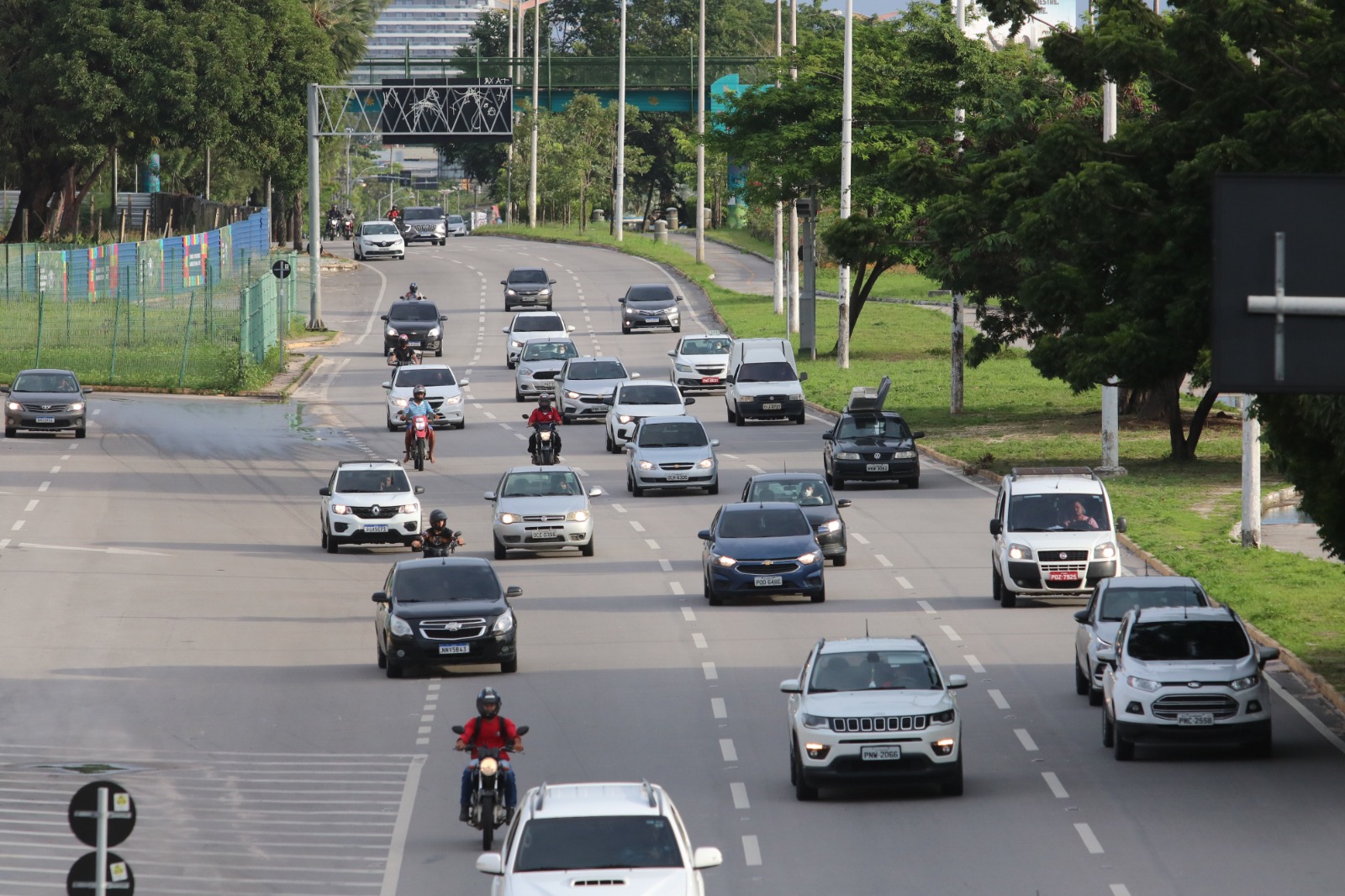 Licenciamento de veículos automotores com placas final 1 vence nesta sexta-feira (10)